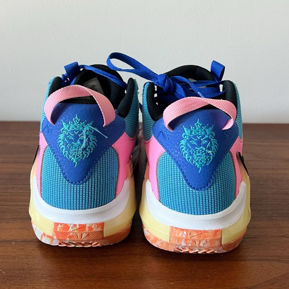 Nike LeBron Witness 7 Hyper Royal Blue Basketball Shoes Youth Size 7Y HF4796-405 - Picture 3 of 8